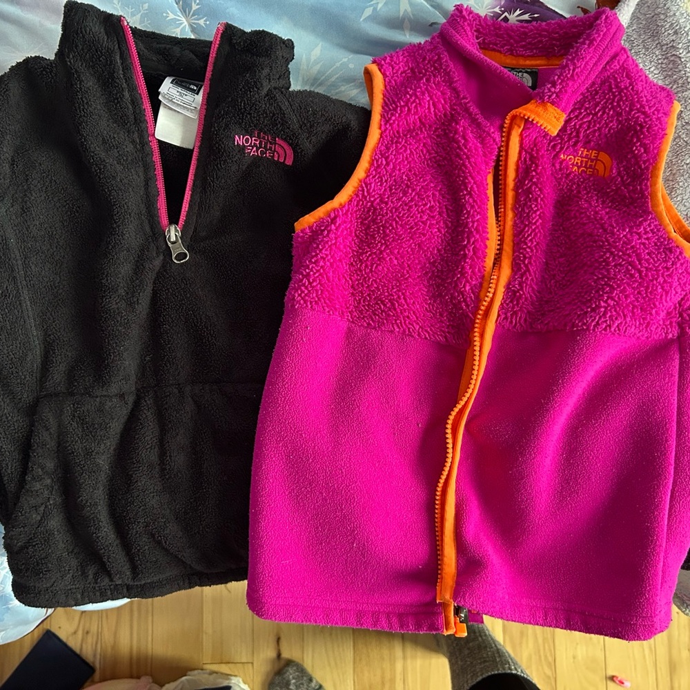 Girls north faces size 5/6 great condition